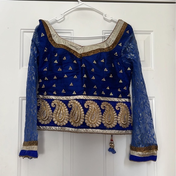 Lehenga - Picture 4 of 8